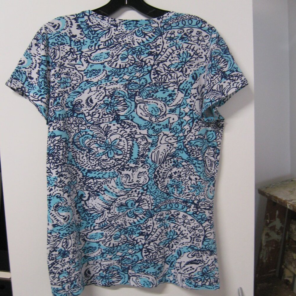 Lilly Pulitzer Michelle V-Neck Hippy Hippy Shake Tee Size M - Picture 2 of 3